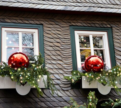 Illuminations de Noël de maisons, jardins et balcons